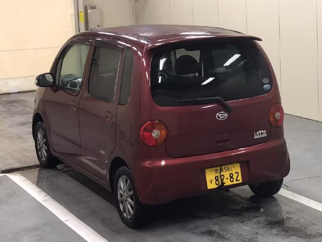 DAIHATSU MOVE LATTE