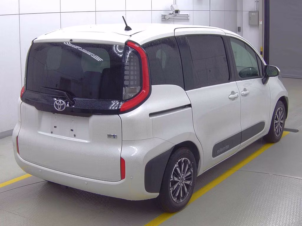 TOYOTA SIENTA