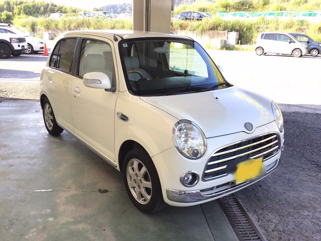 DAIHATSU MIRA GINO