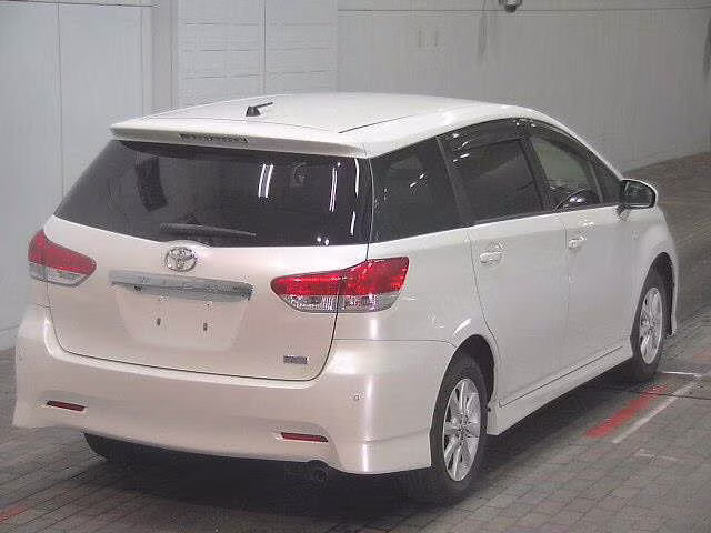 TOYOTA WISH