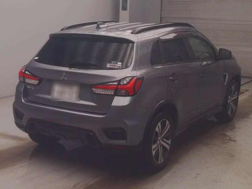 MITSUBISHI RVR