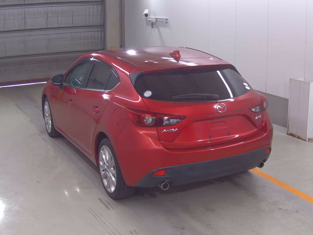 MAZDA AXELA