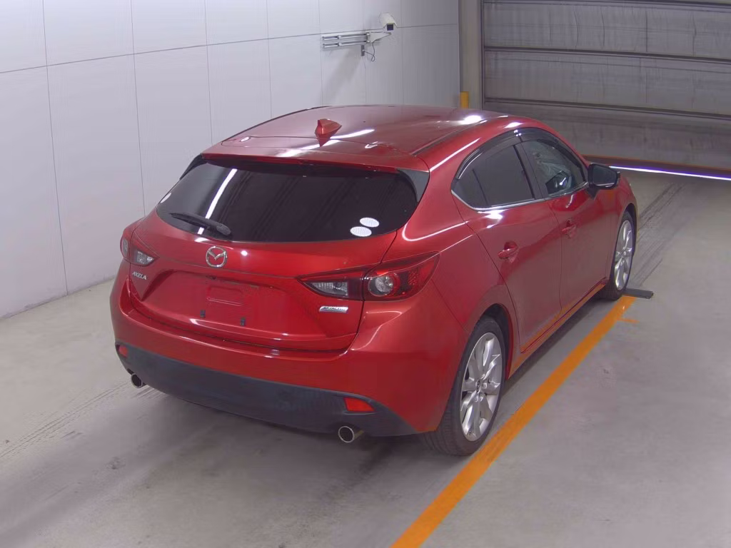 MAZDA AXELA