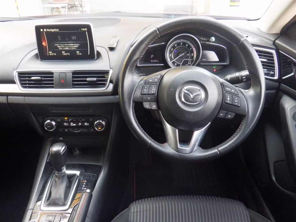 MAZDA AXELA
