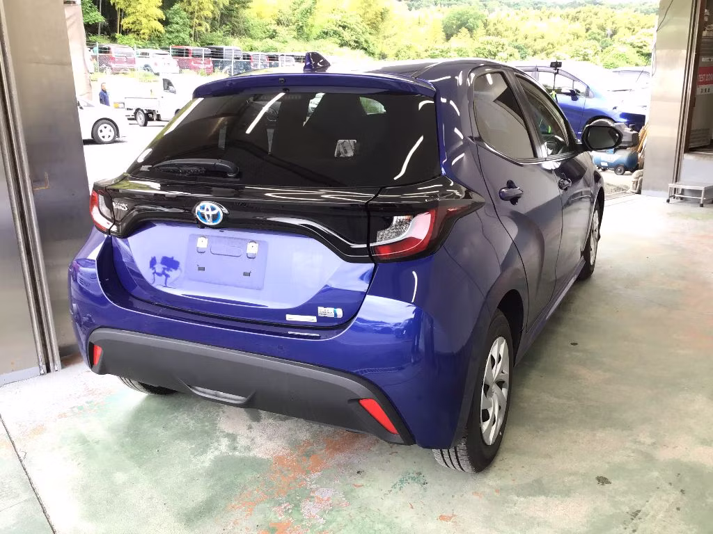 TOYOTA YARIS