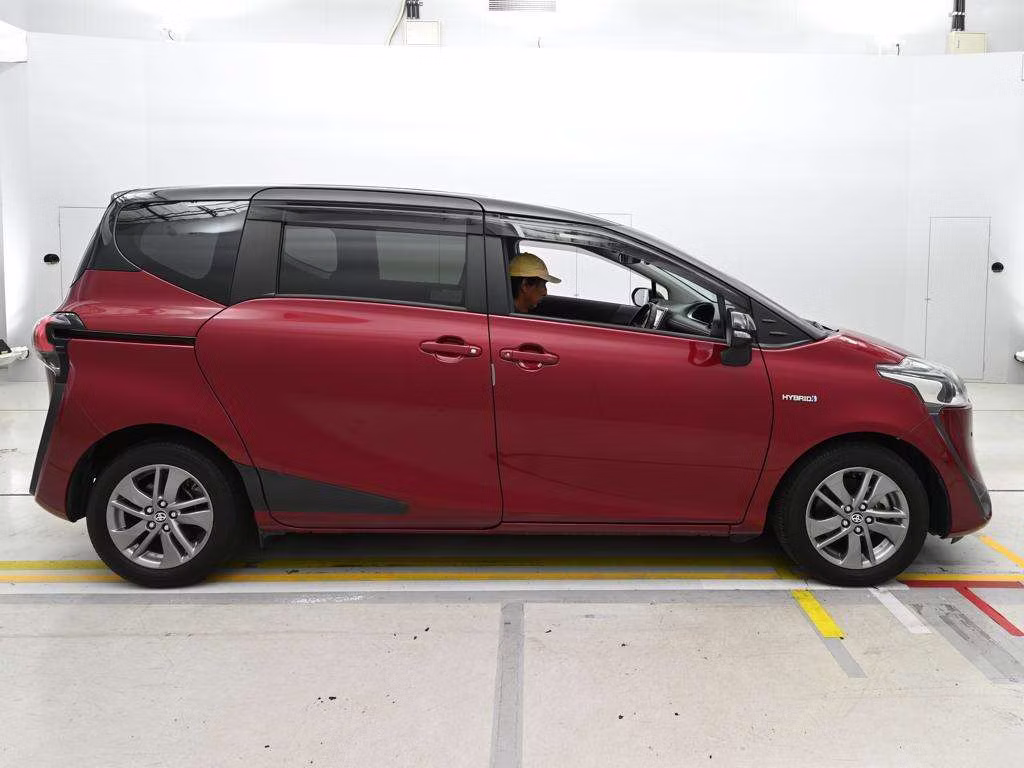 TOYOTA SIENTA