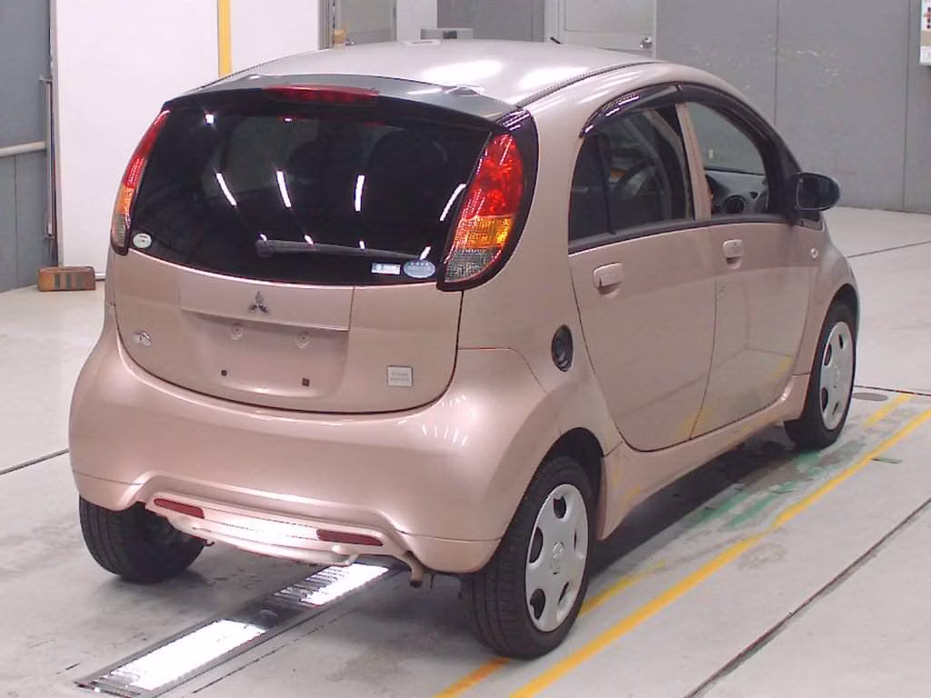 MITSUBISHI I