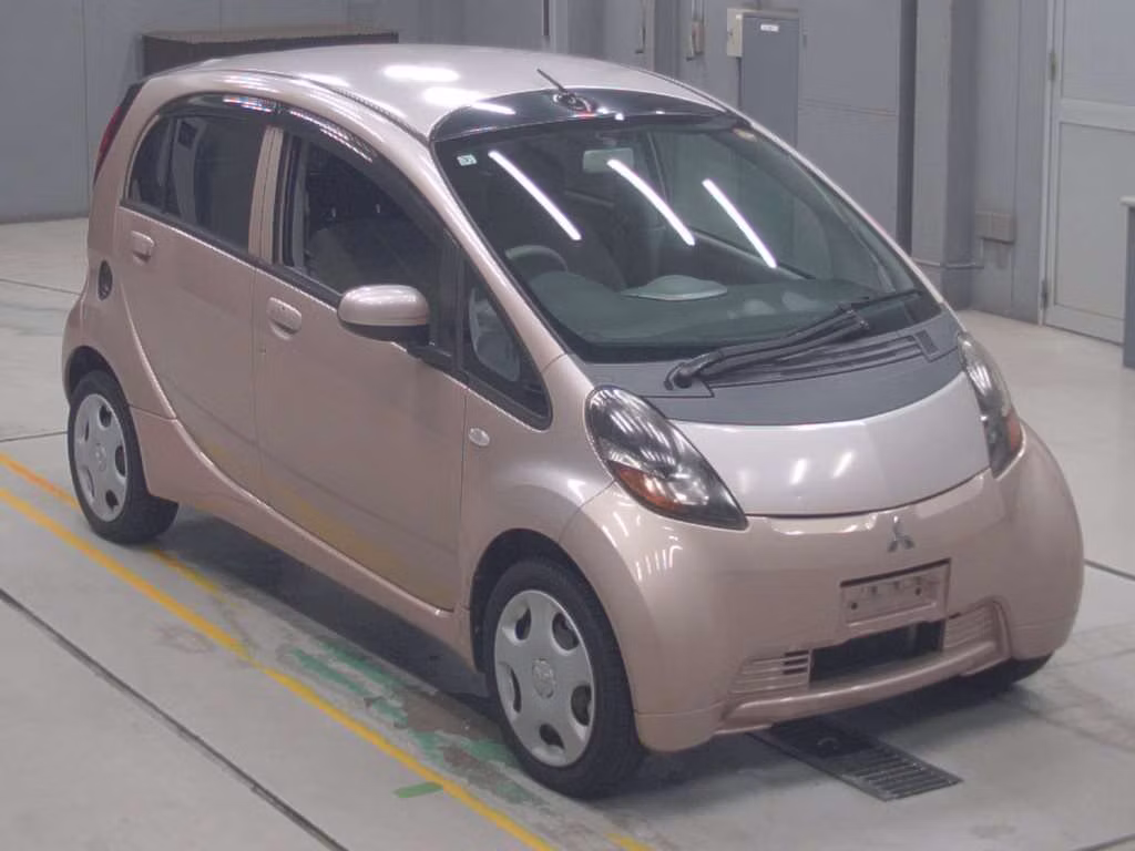 MITSUBISHI I