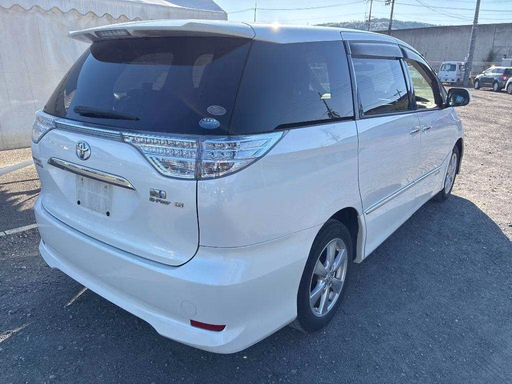 TOYOTA ESTIMA