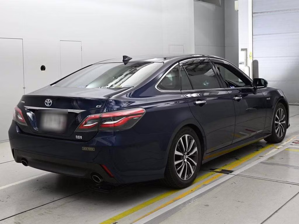 TOYOTA CROWN