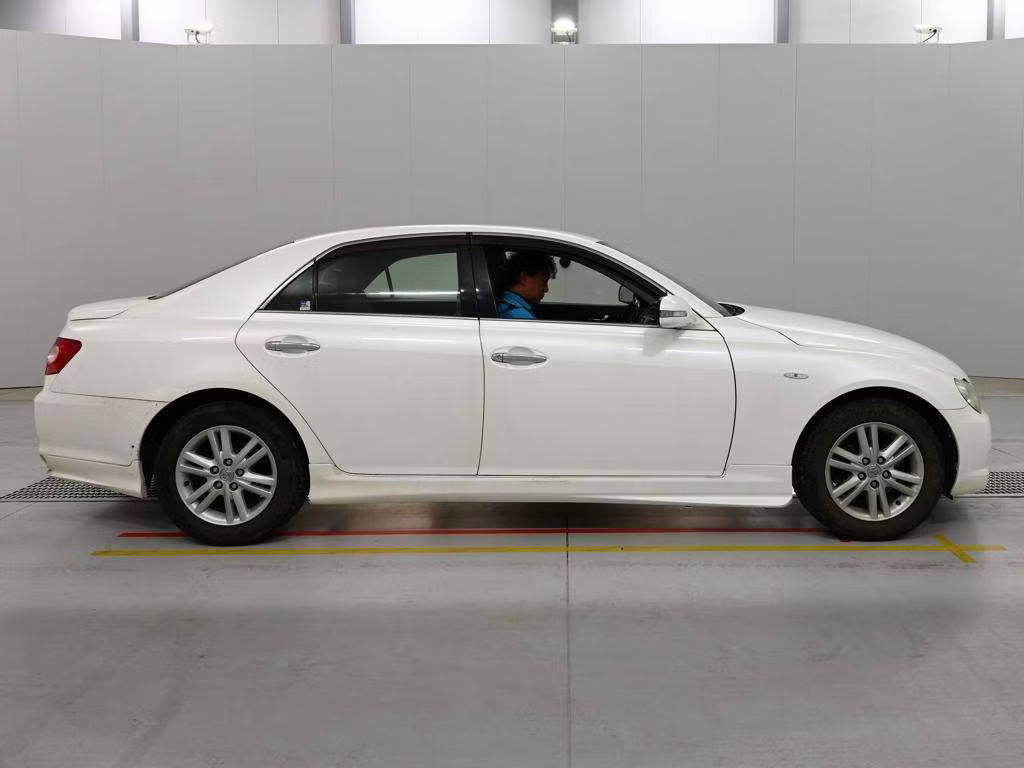 TOYOTA MARK X
