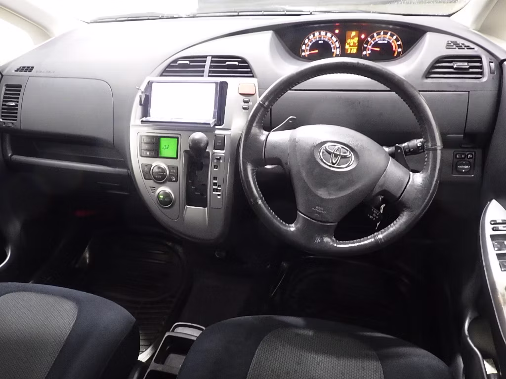 TOYOTA RACTIS