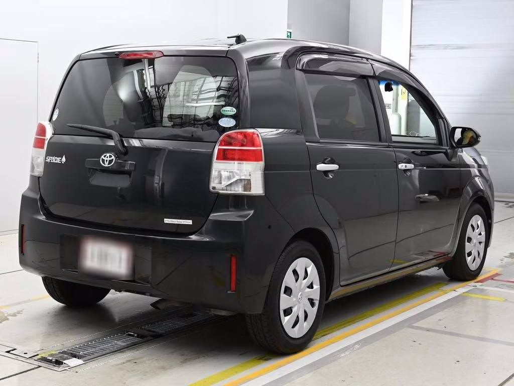 TOYOTA SPADE