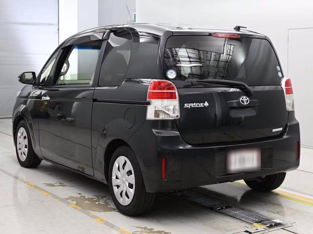 TOYOTA SPADE