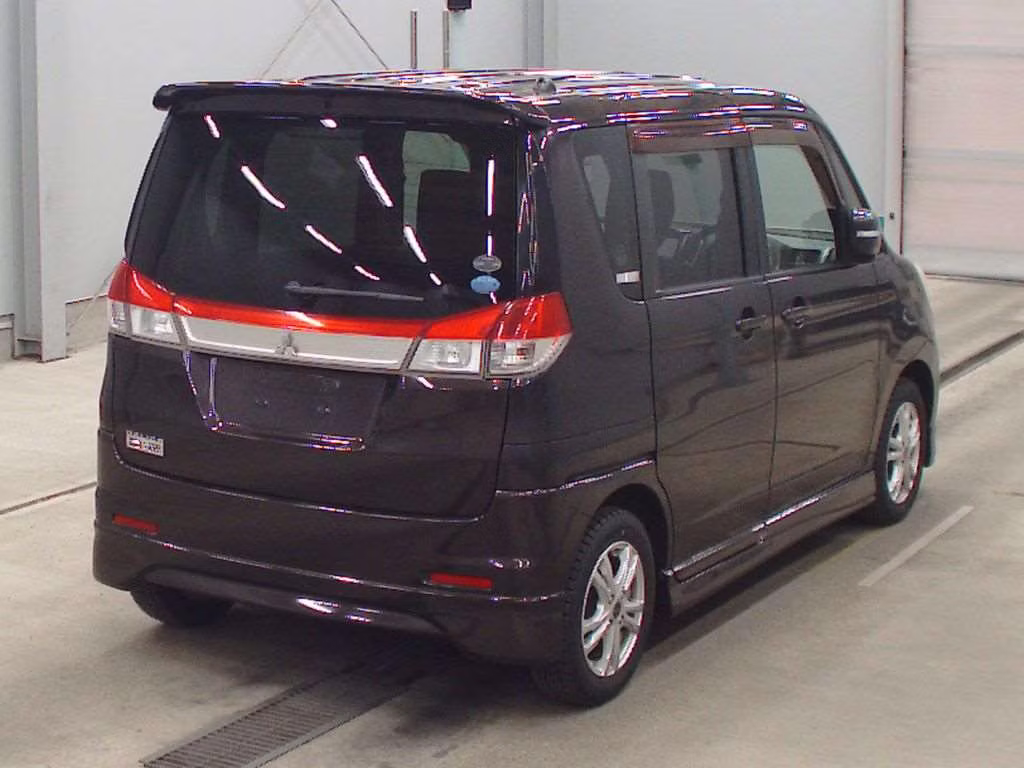 MITSUBISHI DELICA D:2