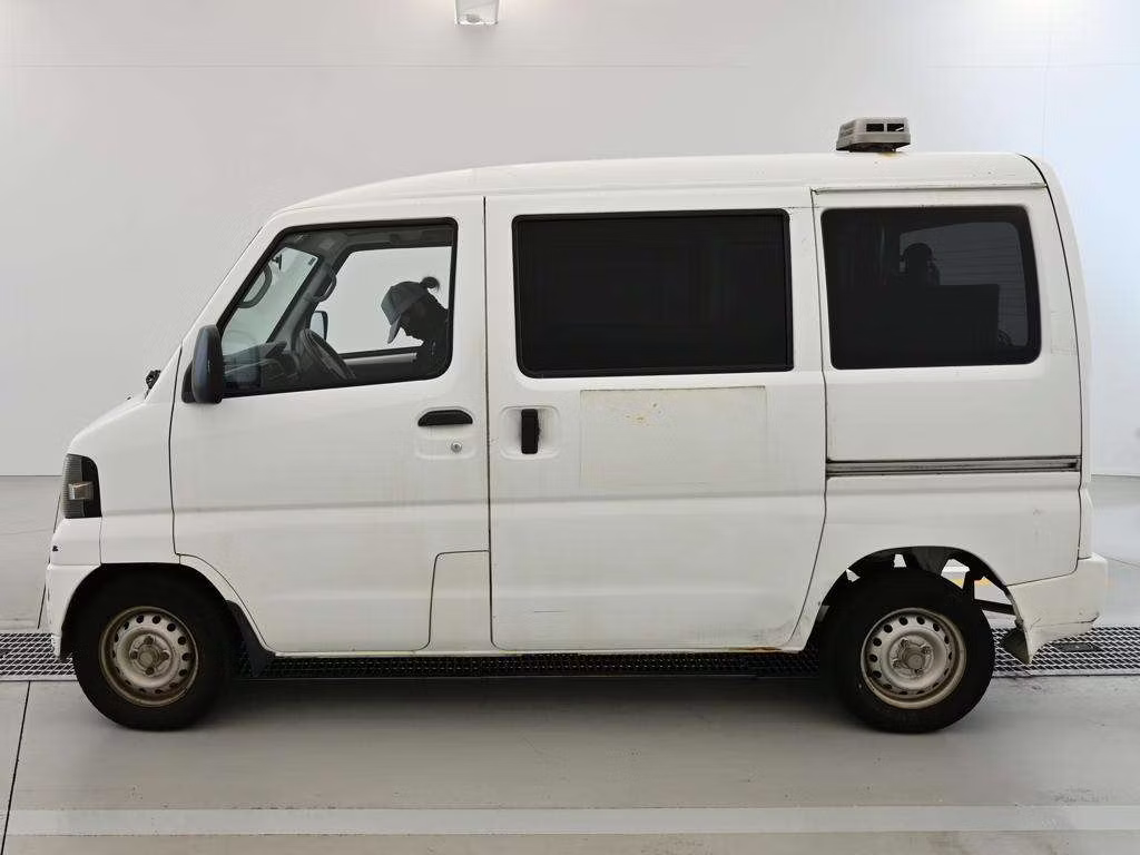 MITSUBISHI MINICAB