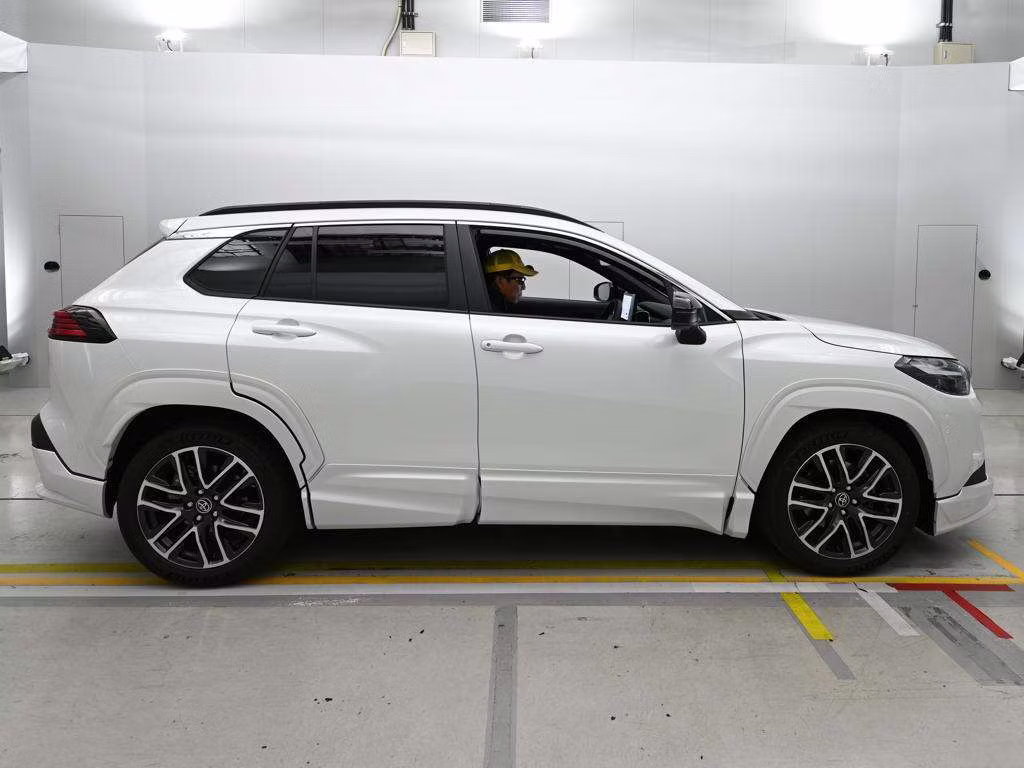 TOYOTA COROLLA CROSS