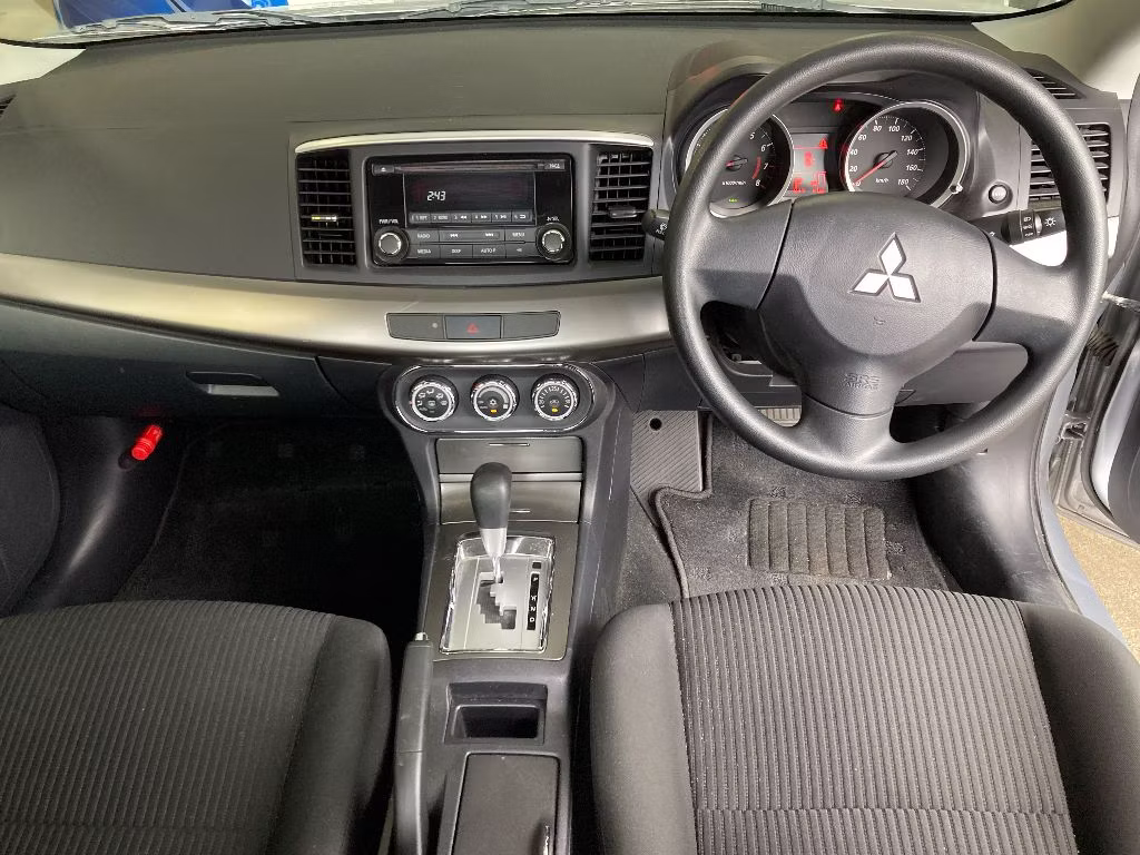 MITSUBISHI GALANT FORTIS