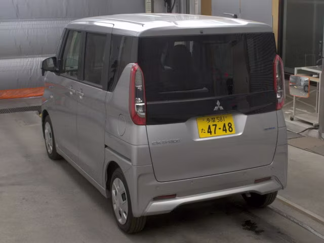 MITSUBISHI EK SPACE