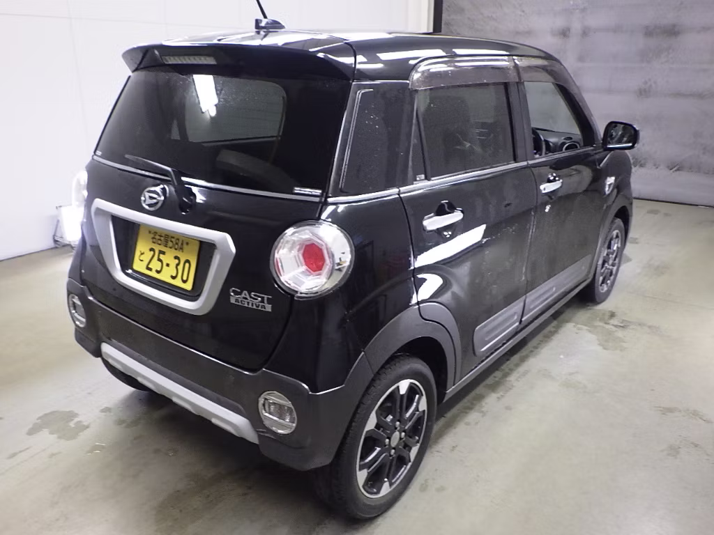 DAIHATSU CAST