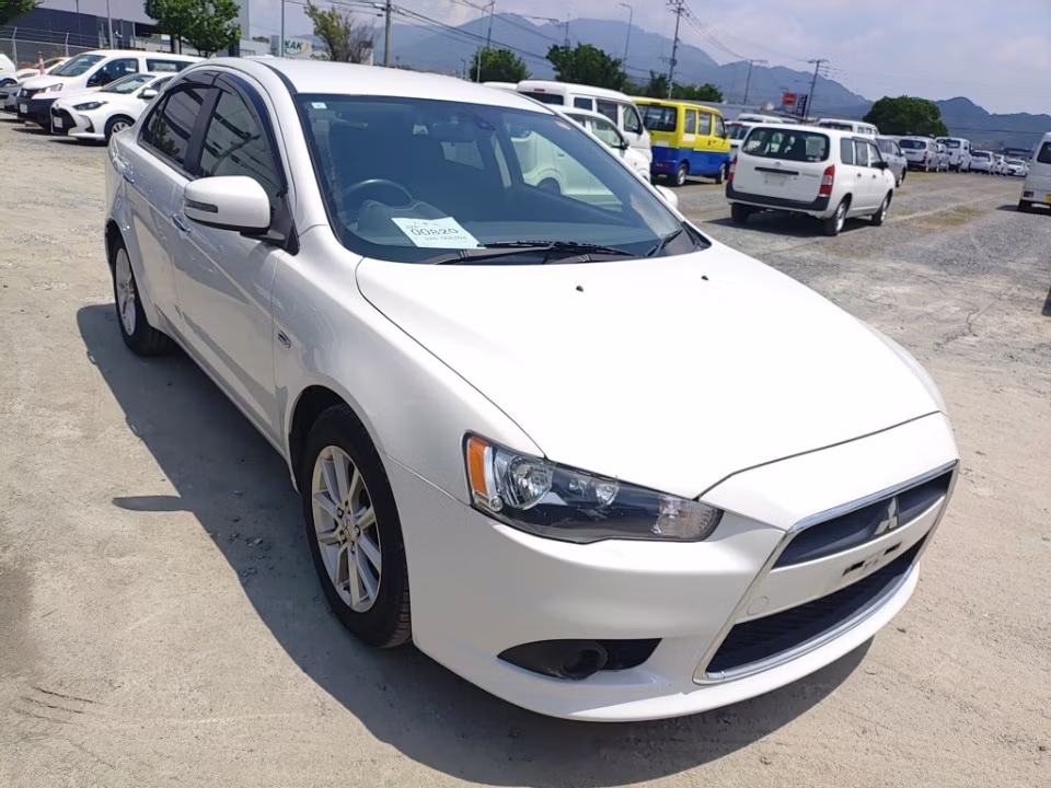 MITSUBISHI GALANT FORTIS