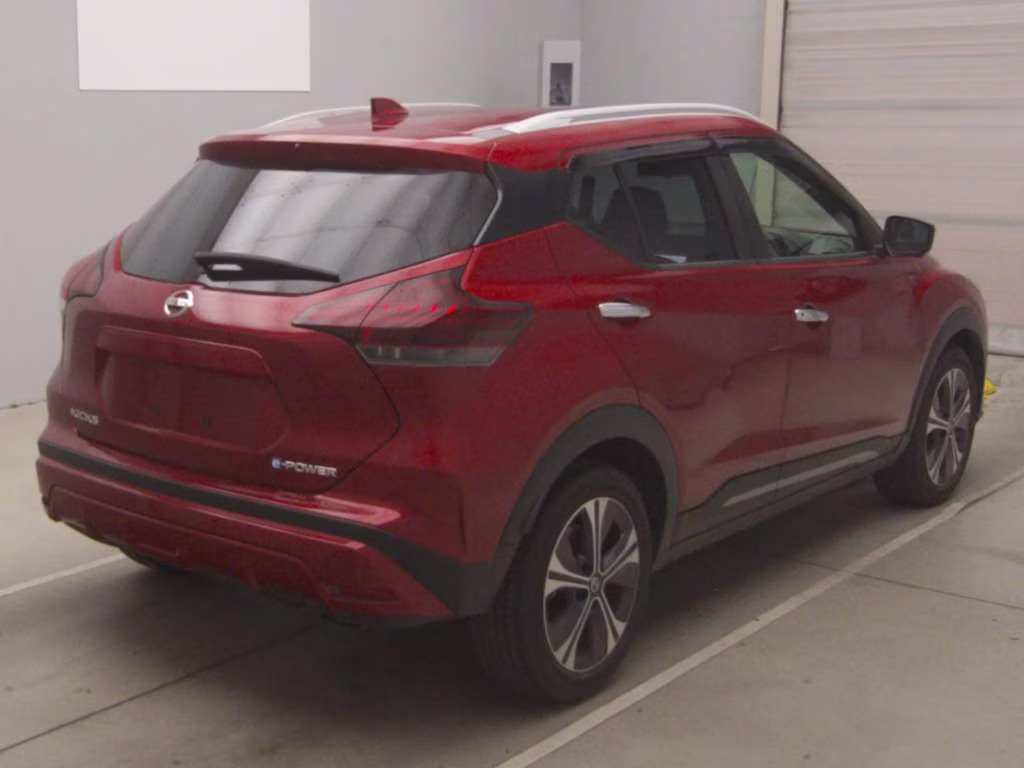NISSAN KICKS