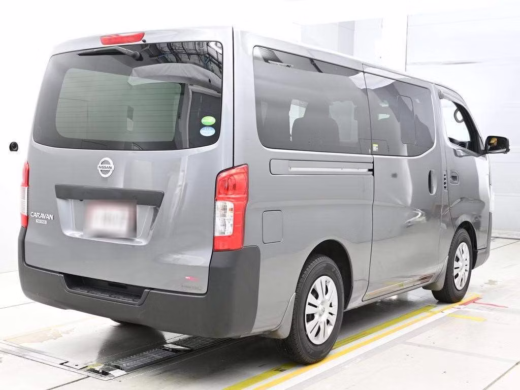 NISSAN NV350 CARAVAN