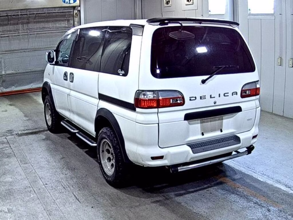 MITSUBISHI DELICA