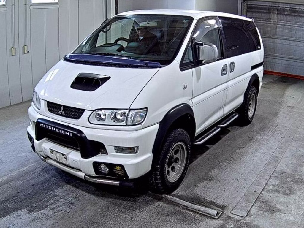 MITSUBISHI DELICA
