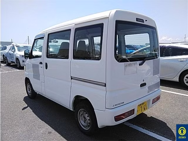 MITSUBISHI MINICAB
