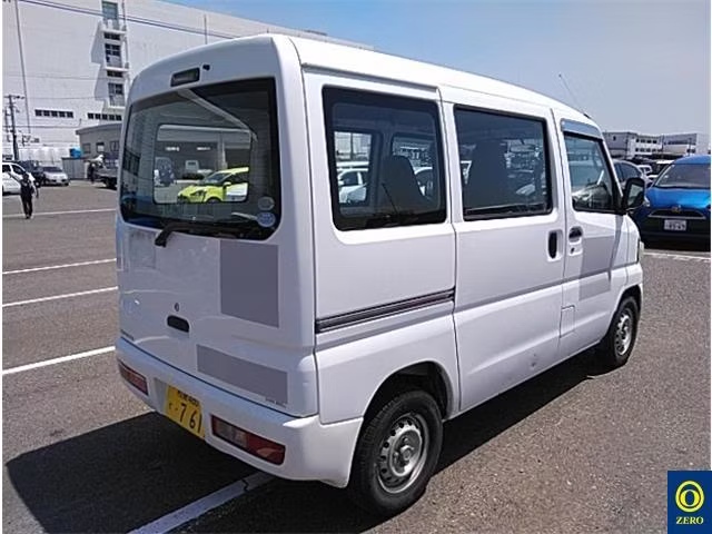 MITSUBISHI MINICAB
