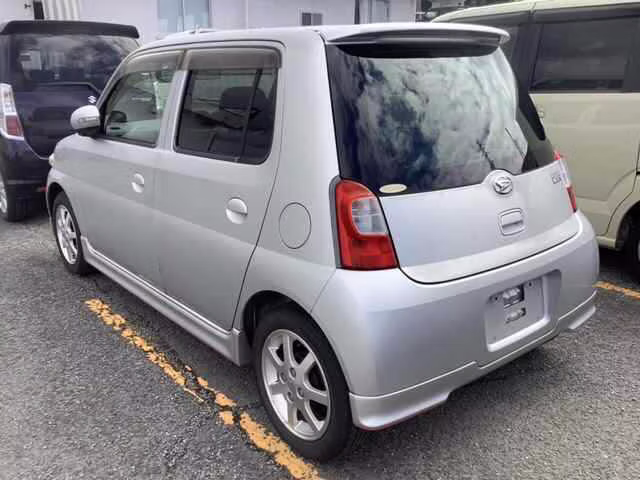 DAIHATSU ESSE