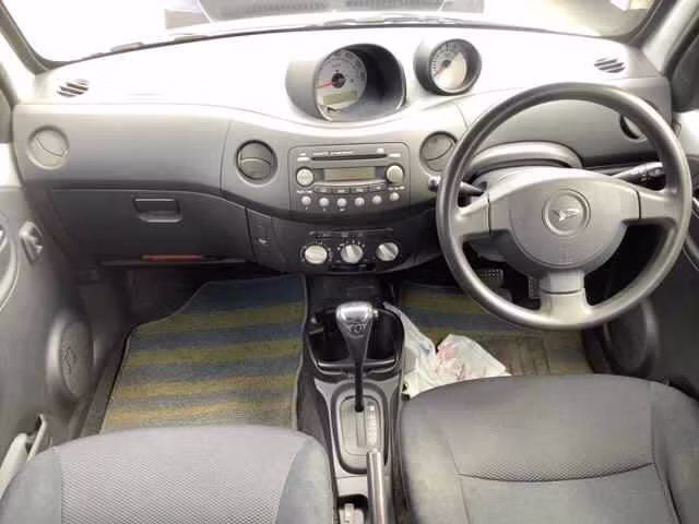 DAIHATSU ESSE