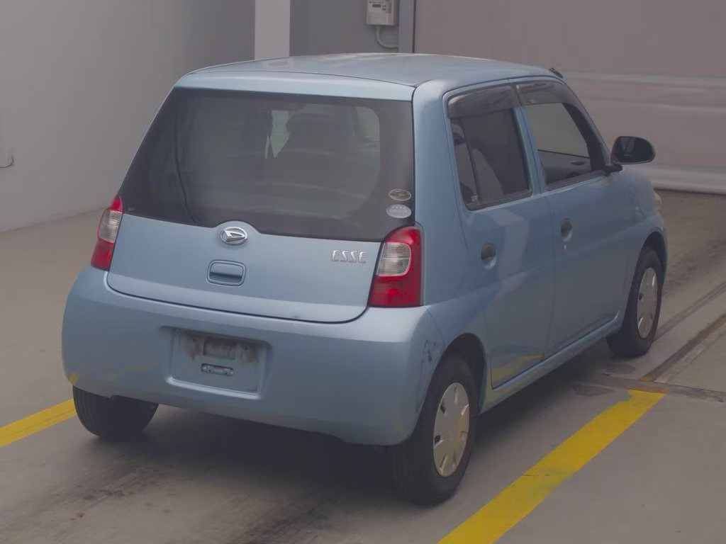 DAIHATSU ESSE