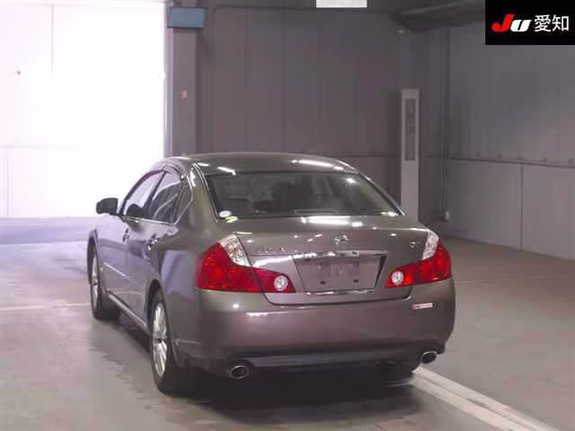 NISSAN FUGA