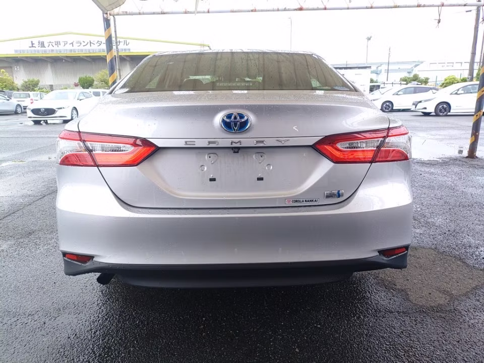 TOYOTA CAMRY