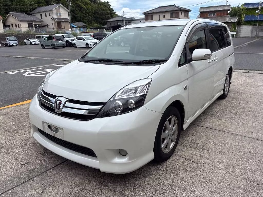 TOYOTA ISIS