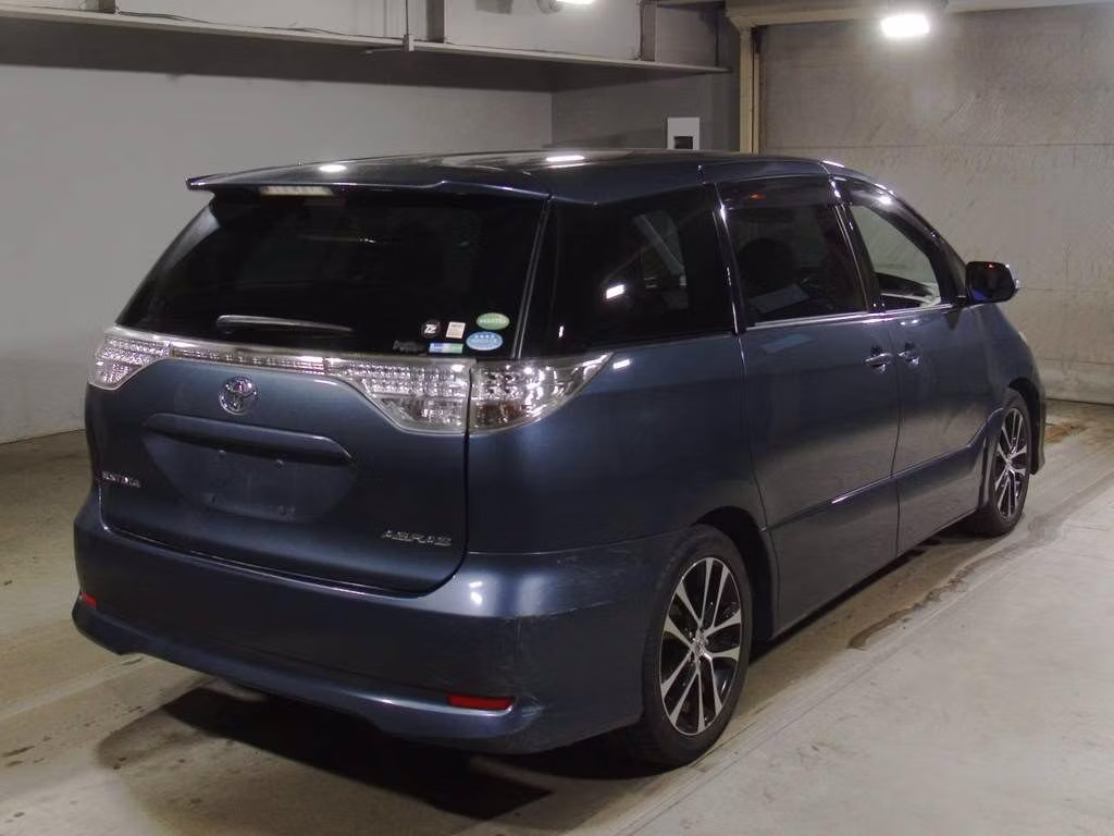 TOYOTA ESTIMA