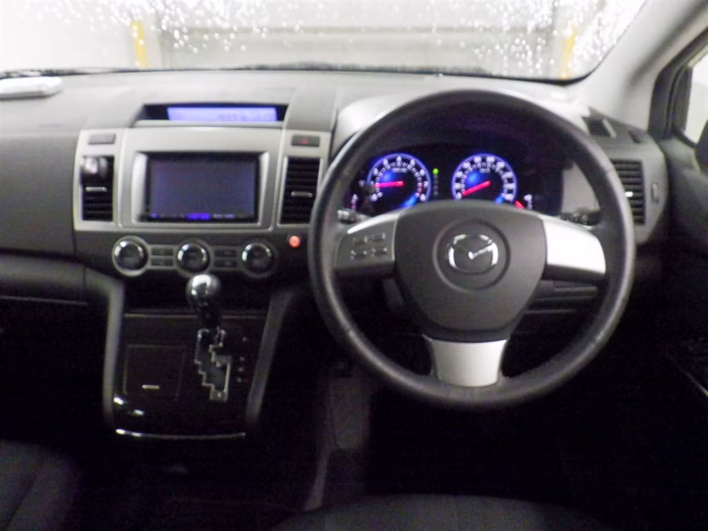 MAZDA MPV