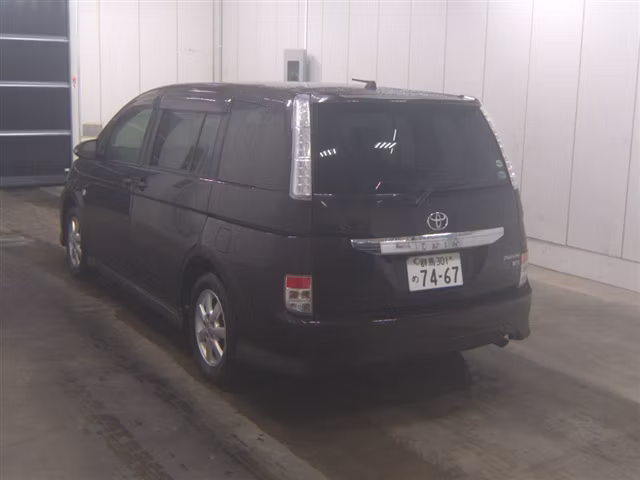TOYOTA ISIS