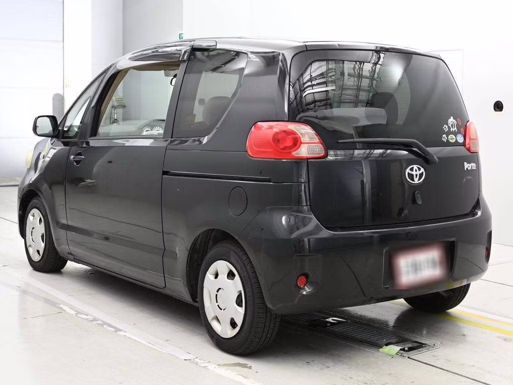 TOYOTA PORTE