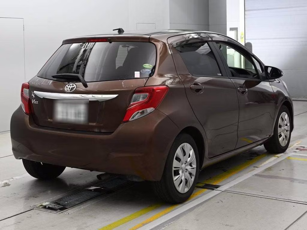 TOYOTA VITZ