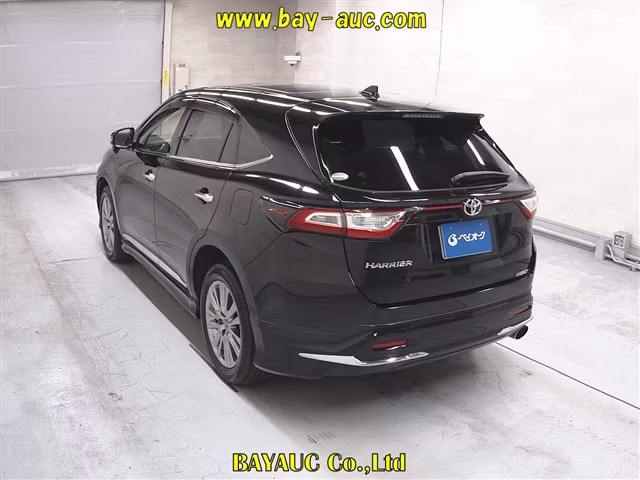 TOYOTA HARRIER