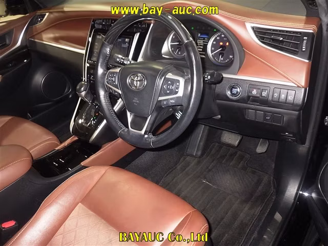 TOYOTA HARRIER