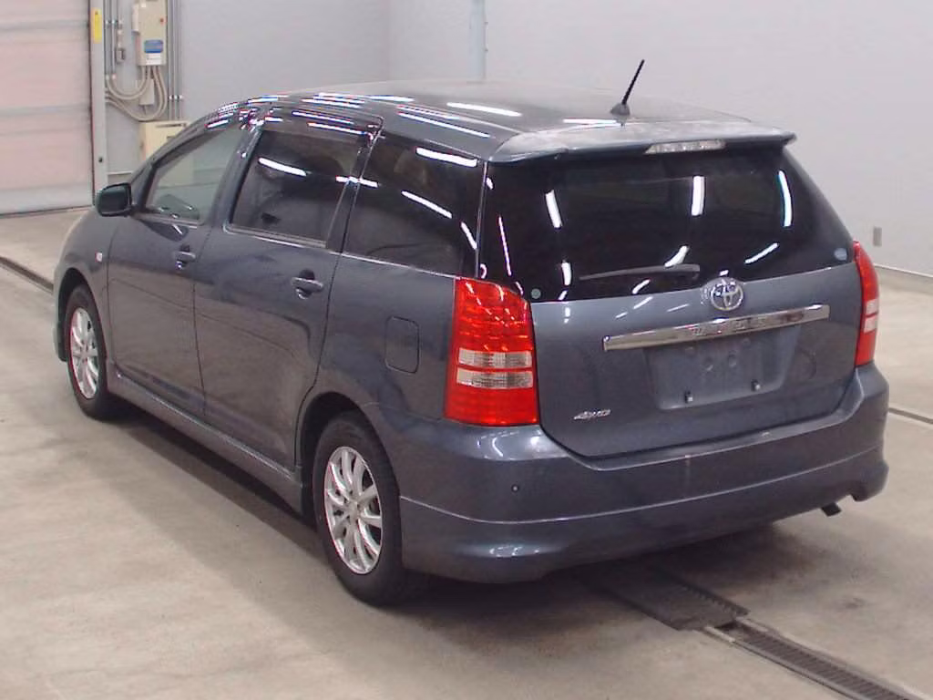 TOYOTA WISH