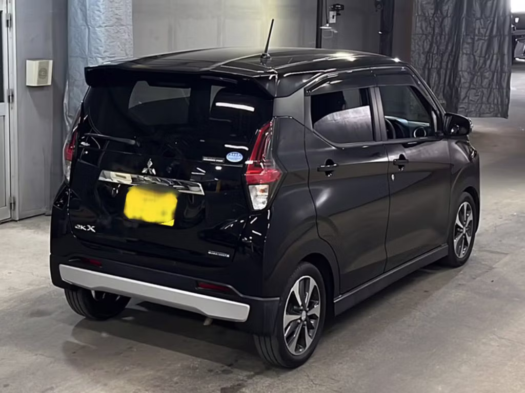 MITSUBISHI EK X