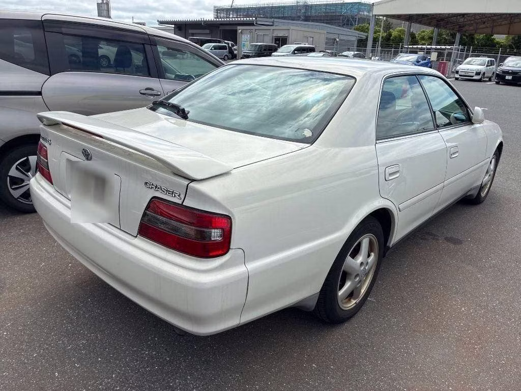 TOYOTA CHASER