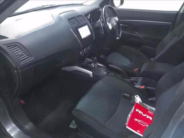 MITSUBISHI RVR