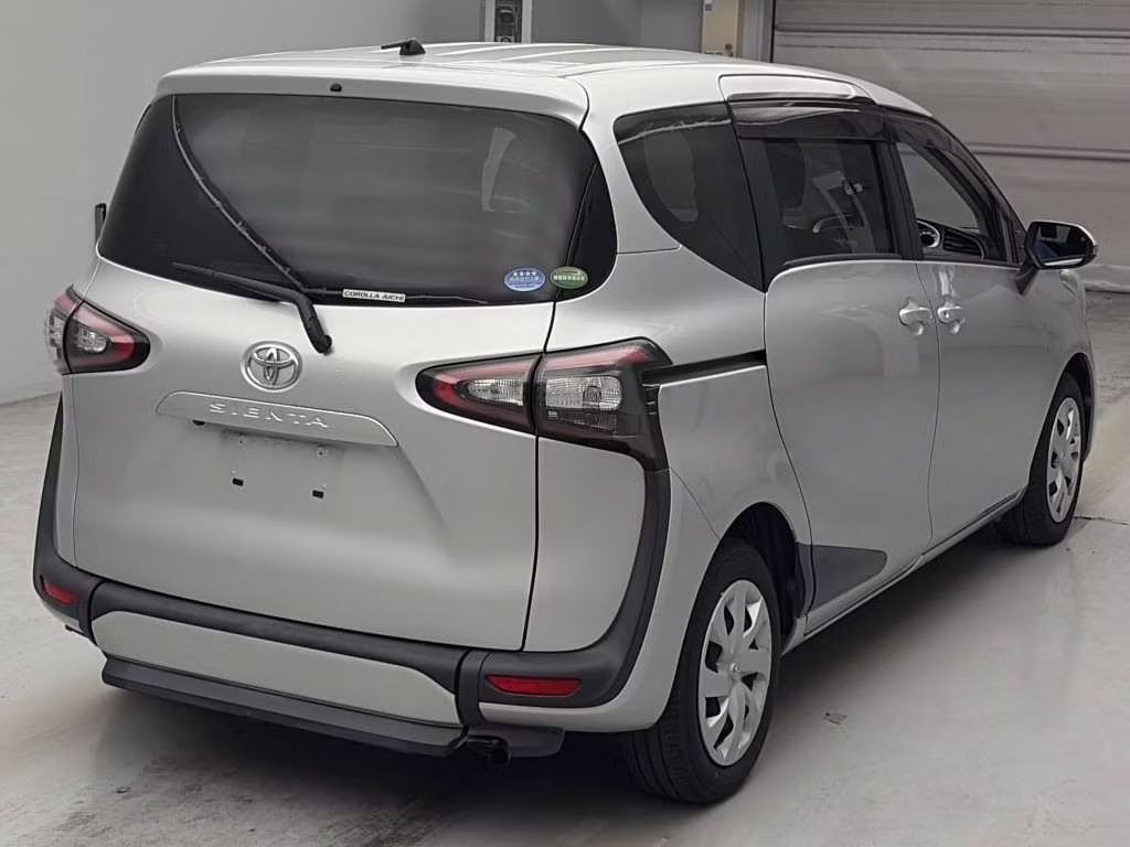TOYOTA SIENTA