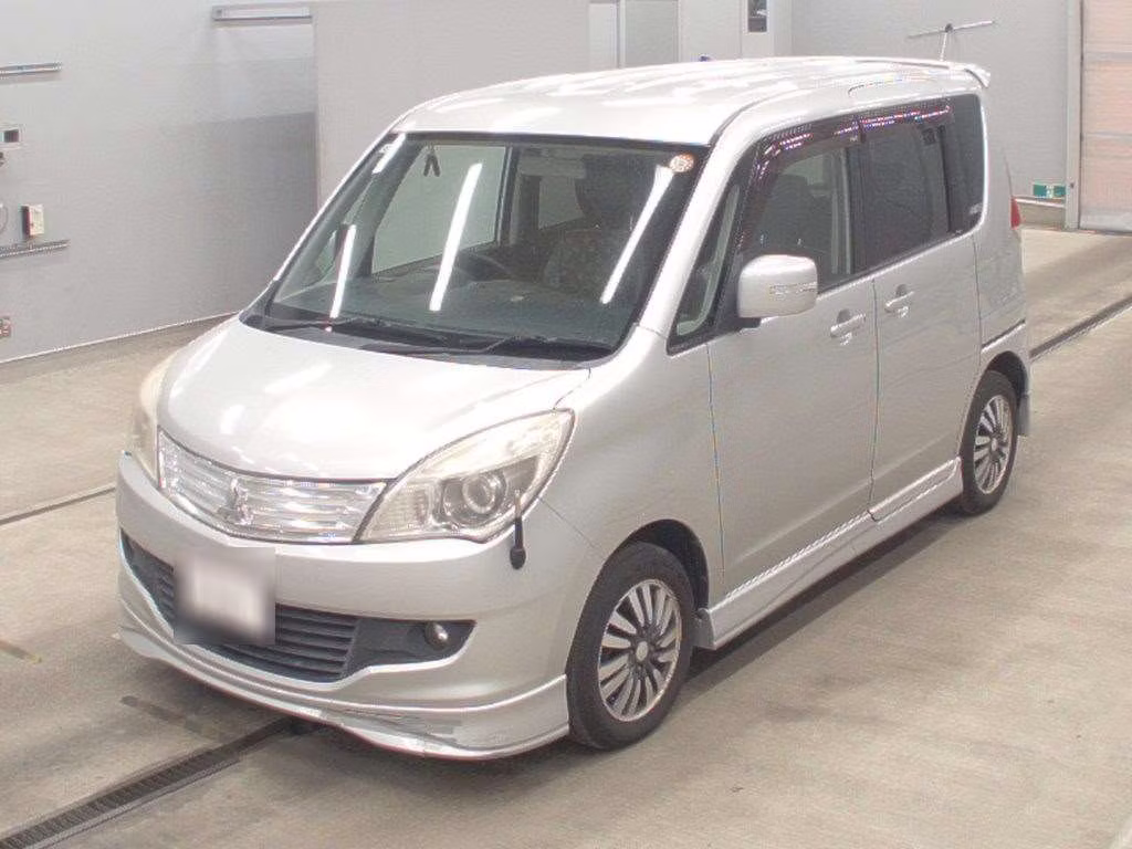 MITSUBISHI DELICA D:2